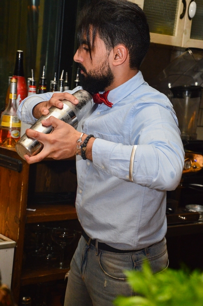 Bistrobar Live Hamra On Friday Night